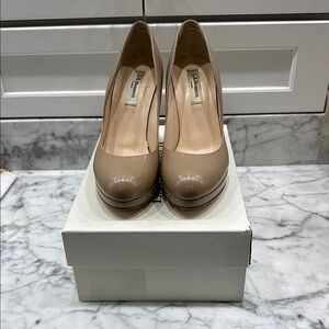 LK Bennett Sledge Platform Court Shoe Heel - the Princess Catharine shoes!